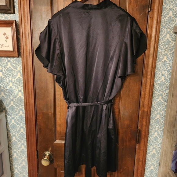 Jennifer Lopez XL Black Sleepware Robe - Picture 4 of 8